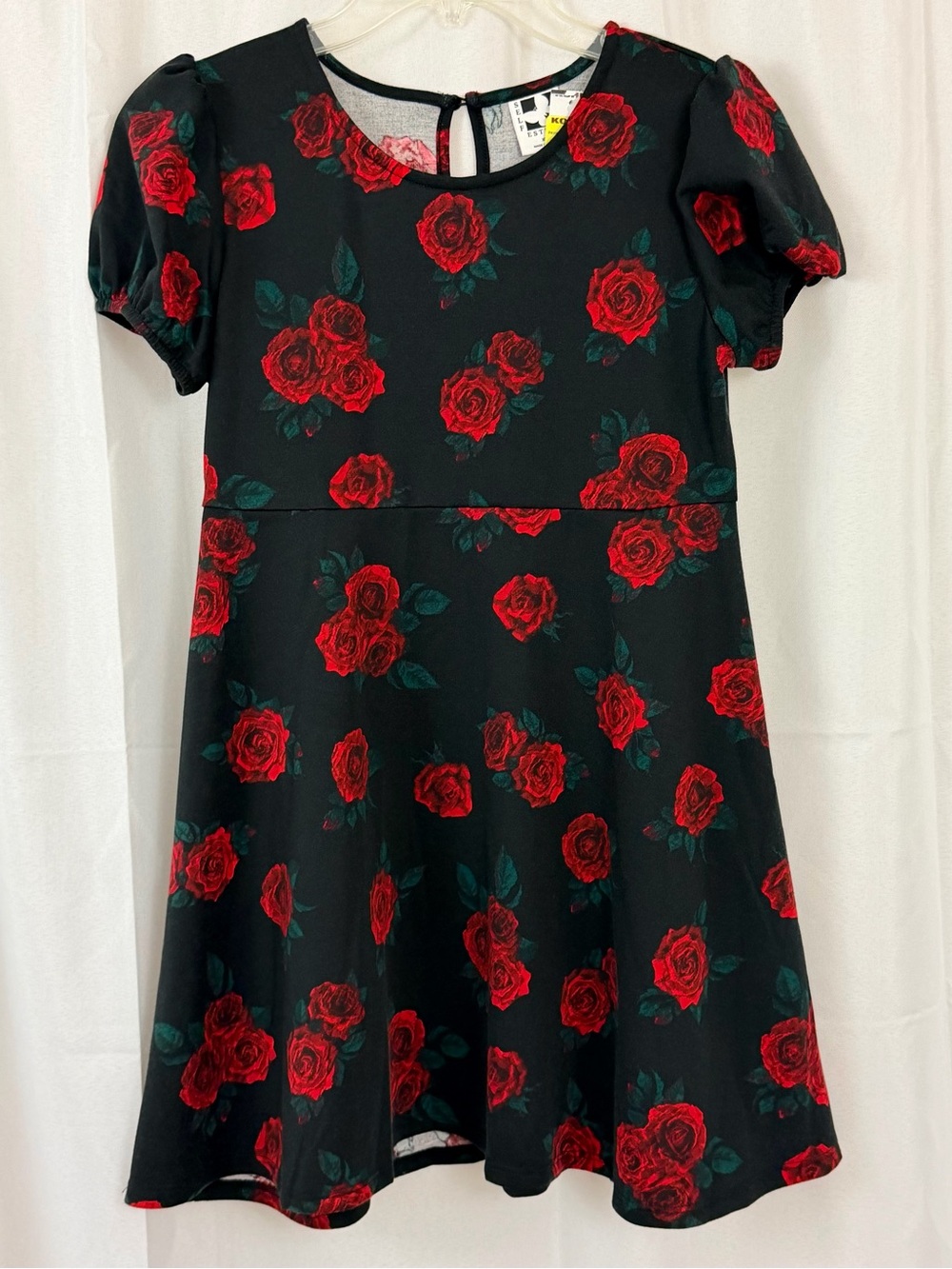 Self Esteem Girls Black Short Sleeve Skater Dress with Red Rose Print.   XL NWT